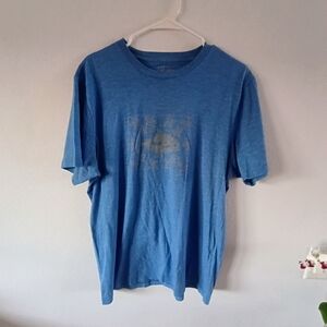 YETI Fish Graphic T Shirt Large Blue Outdoors Fishing Soft Tee